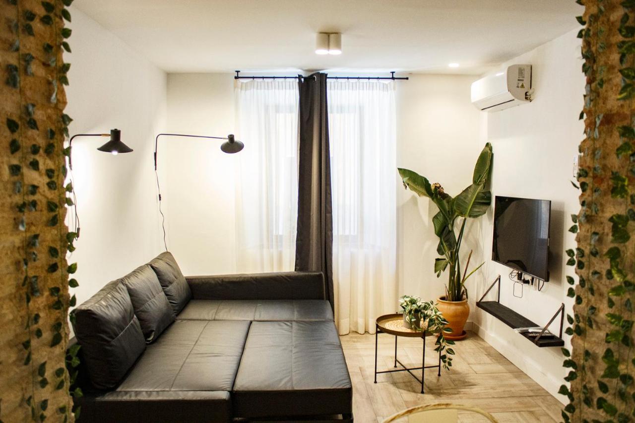 Apartamentos Jazmin กรานาดา ภายนอก รูปภาพ
